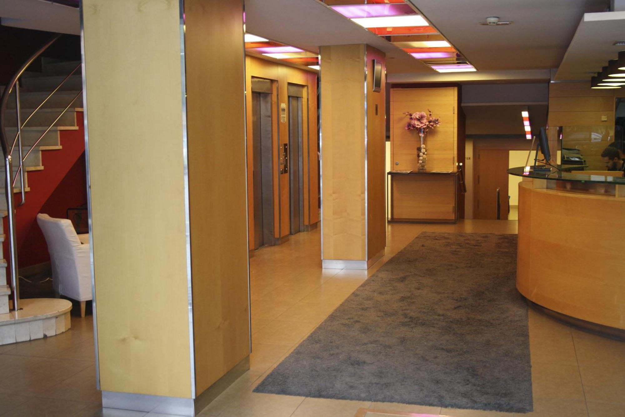 Hotel Abbot — Photos 1
